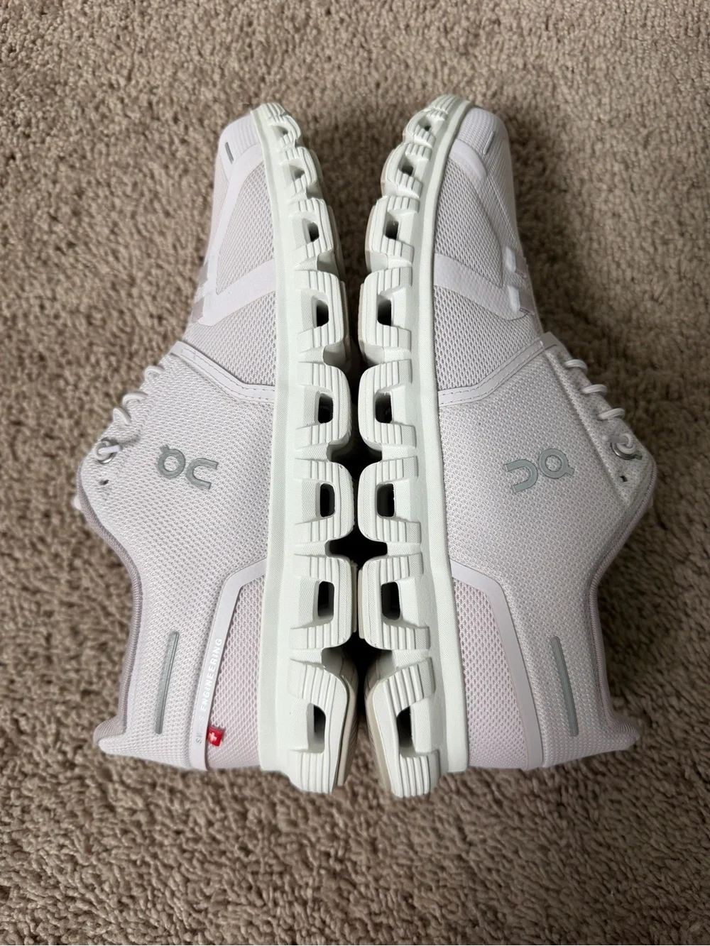 On Running Cloud 6 Orchid/Fade